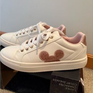 Ladies Sz 8 Mickey head sneakers